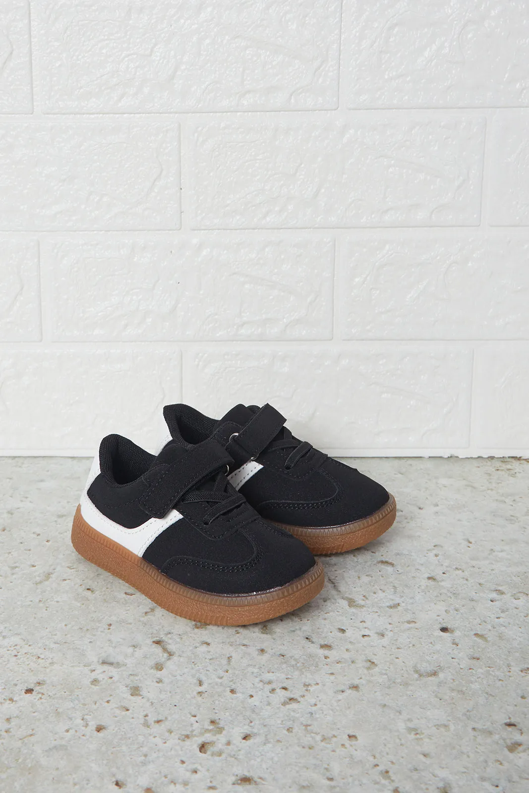 Infant Boys Black Velcro Sneakers