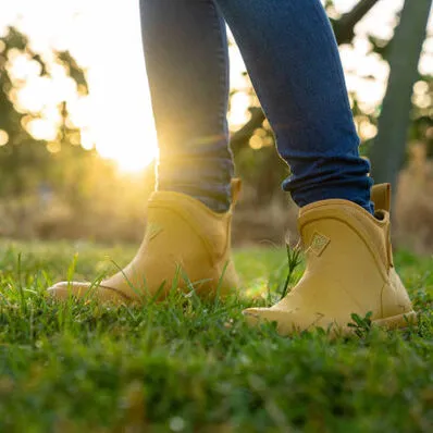 Muck Women's Original Waterproof Ankle Work Boot -Yellow- OAW8DOT